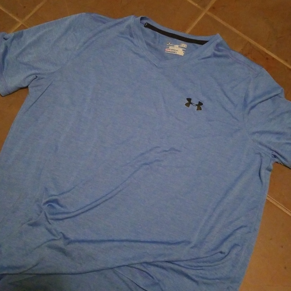 Under armour t shirt
